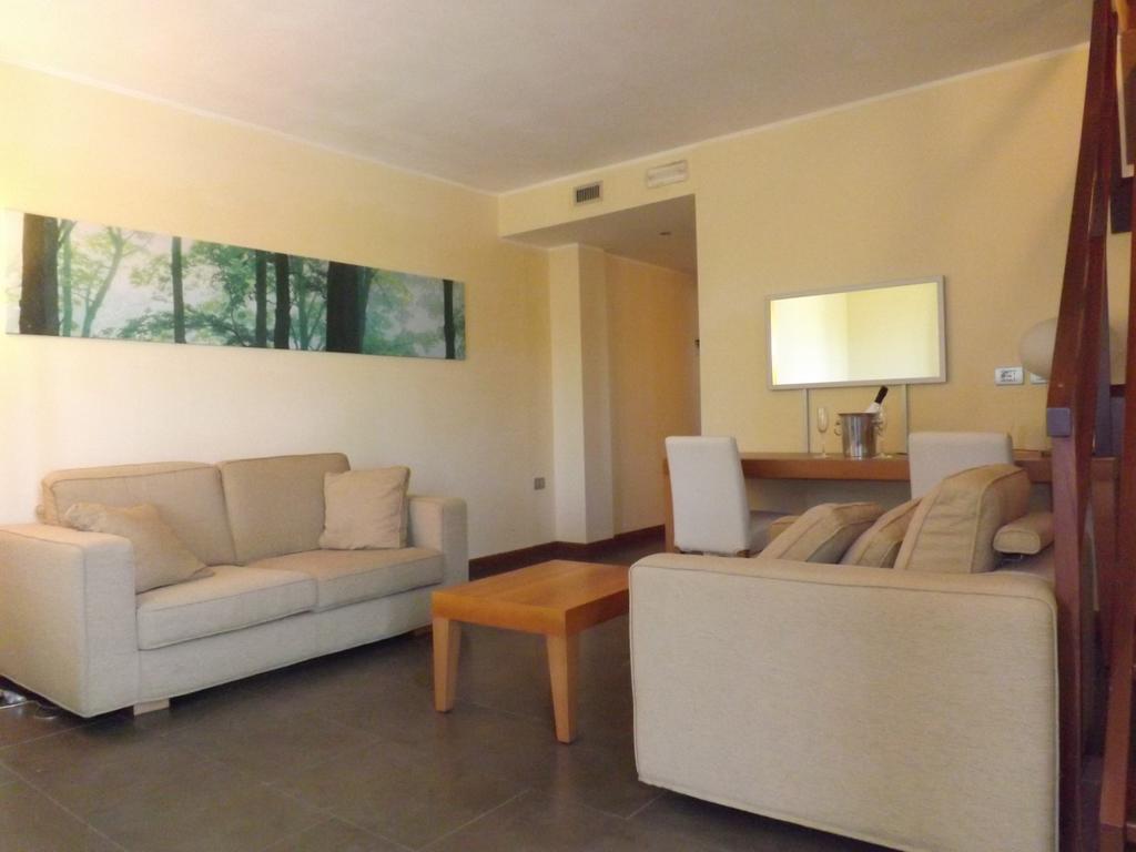 Hotel Langhe & Monferrato Костилиоле ди Асти Екстериор снимка