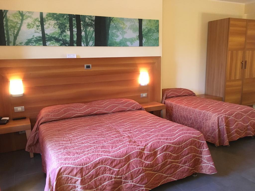 Hotel Langhe & Monferrato Костилиоле ди Асти Екстериор снимка