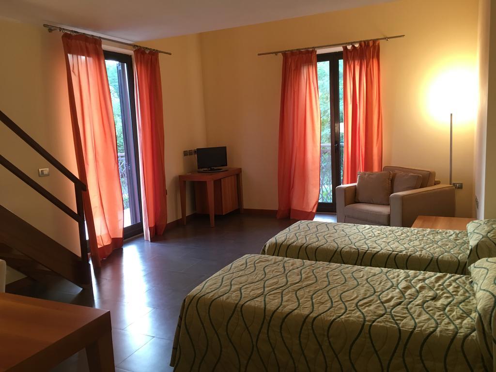 Hotel Langhe & Monferrato Костилиоле ди Асти Екстериор снимка